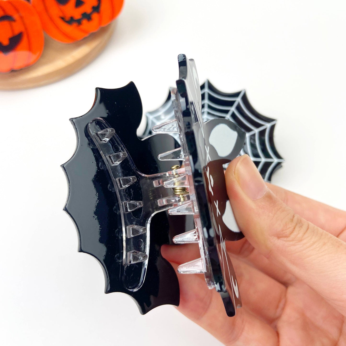 Spider Web Claw Hair Clip