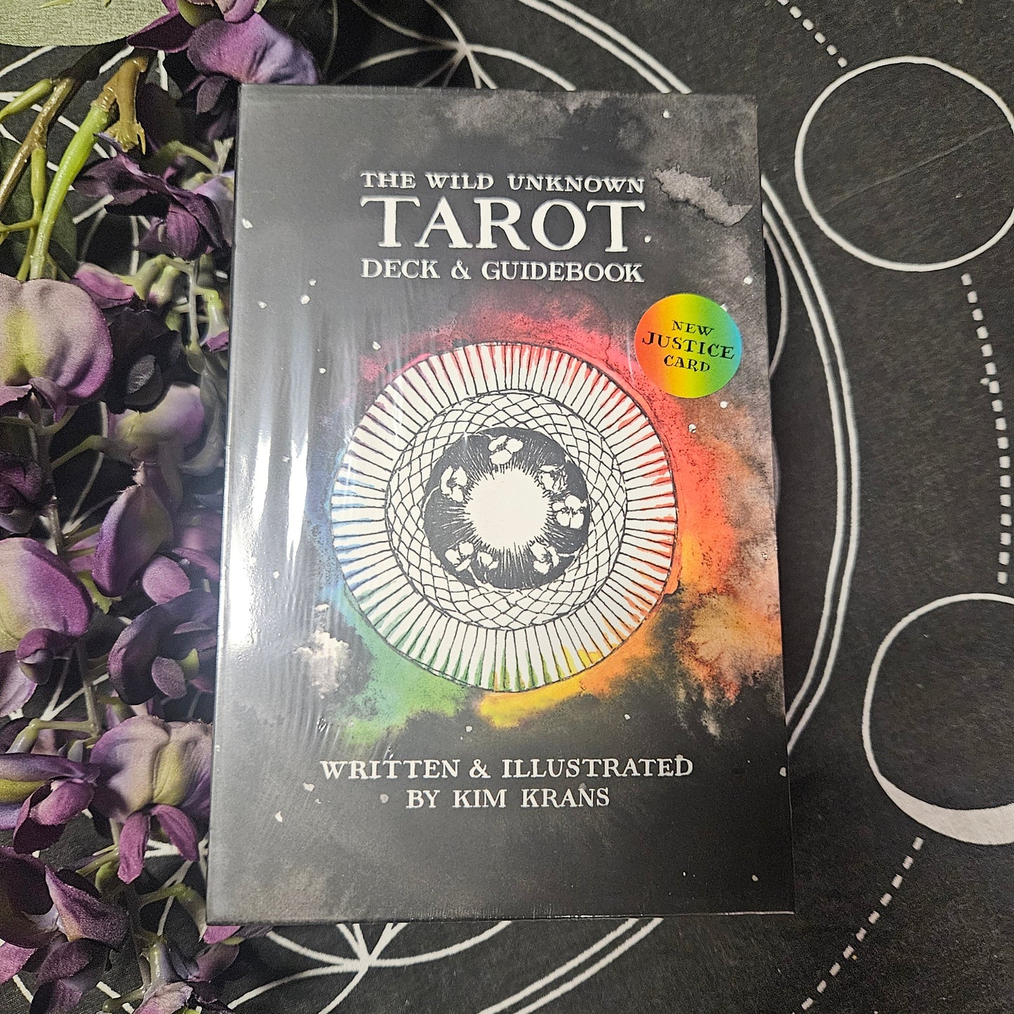 The Wild Unknown Tarot Deck and Guidebook (Official Keepsake Box Set)