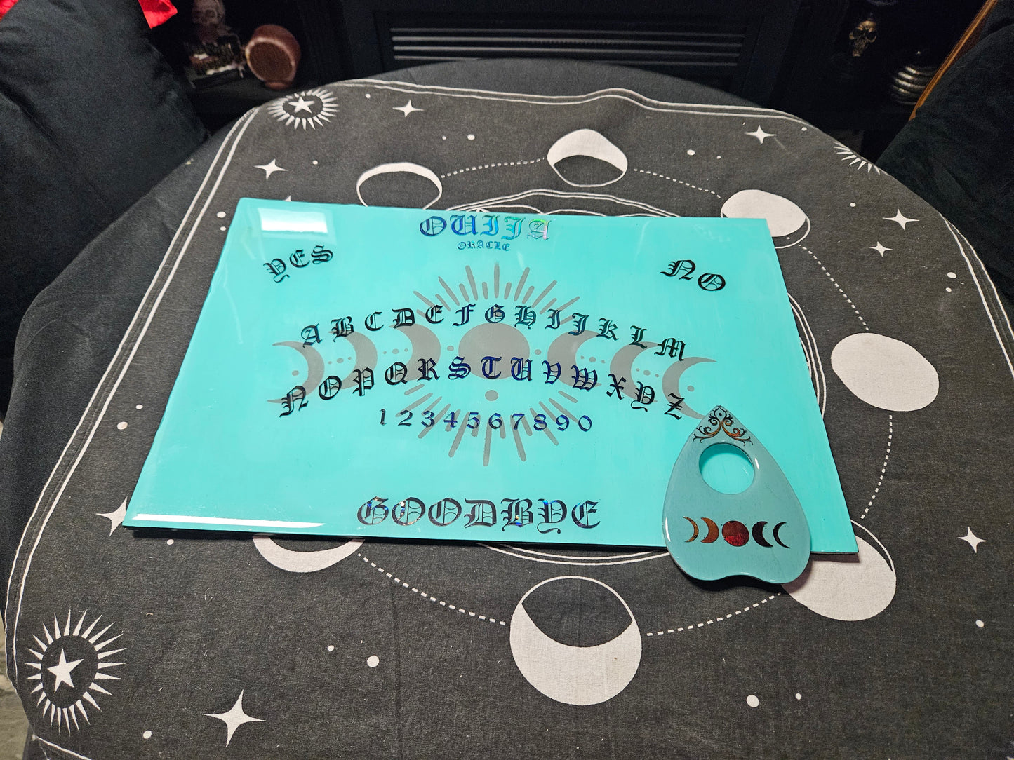 Teal Moonphase Spirit Board