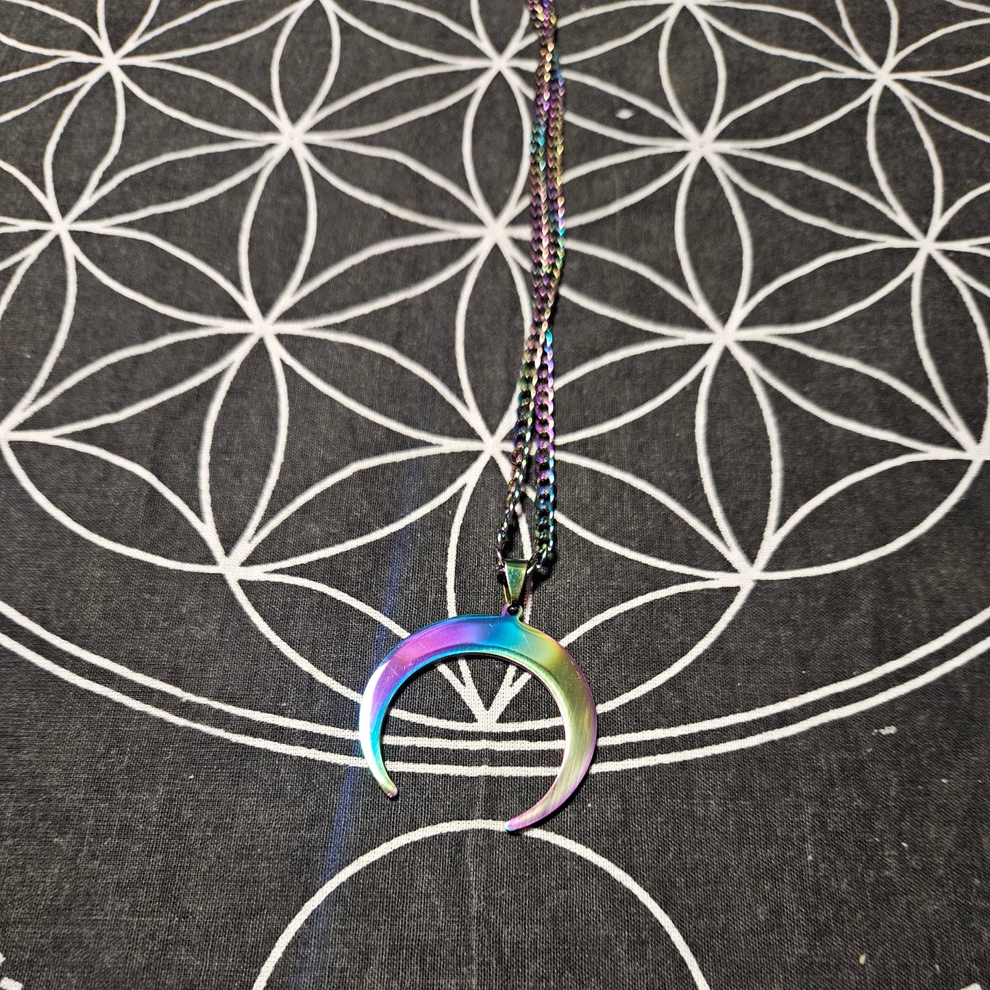 Double Horn Crescent Necklace