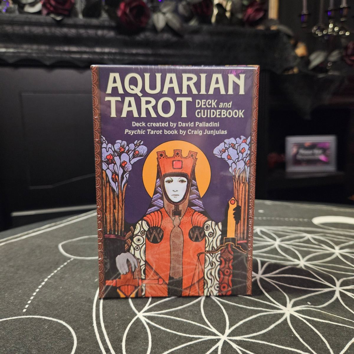 Aquarian Tarot Deck & Guidebook