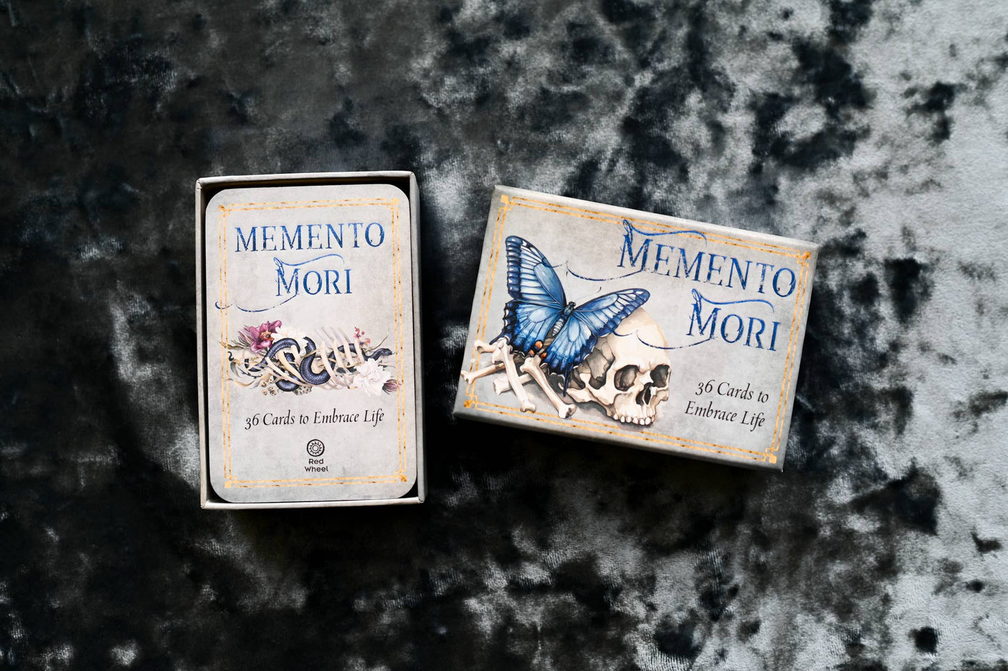 Memento Mori: 36 Mini Affirmation Cards to Embrace Life