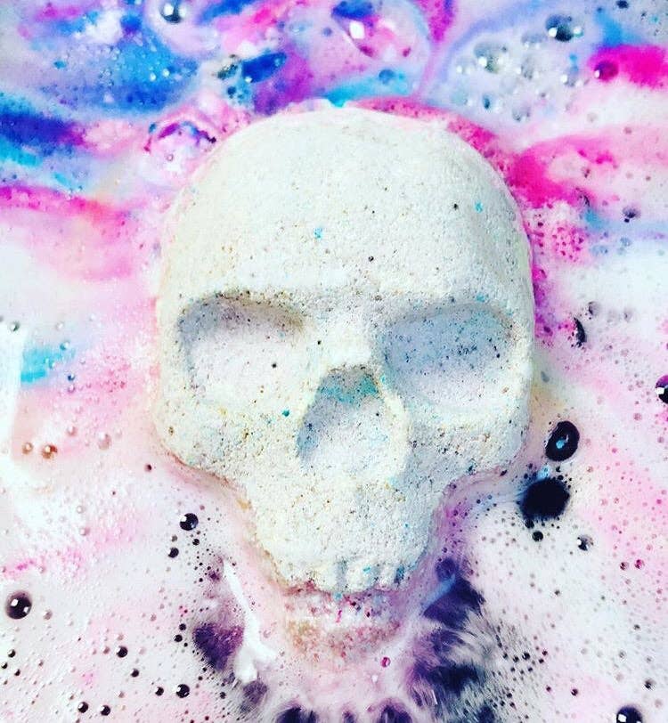 Rainbow Skull Bath Bomb