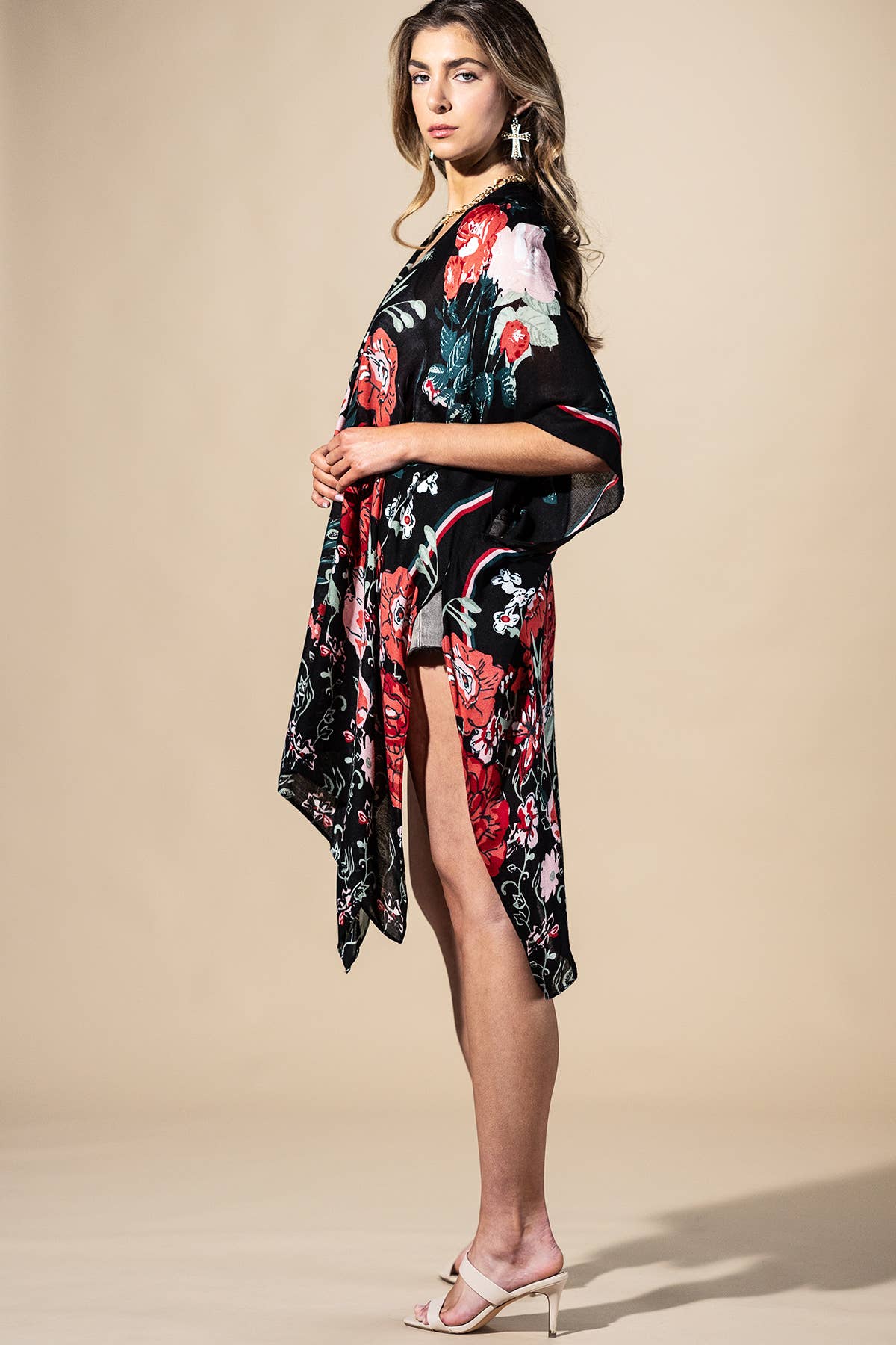 Red Flower Garden  Kimono