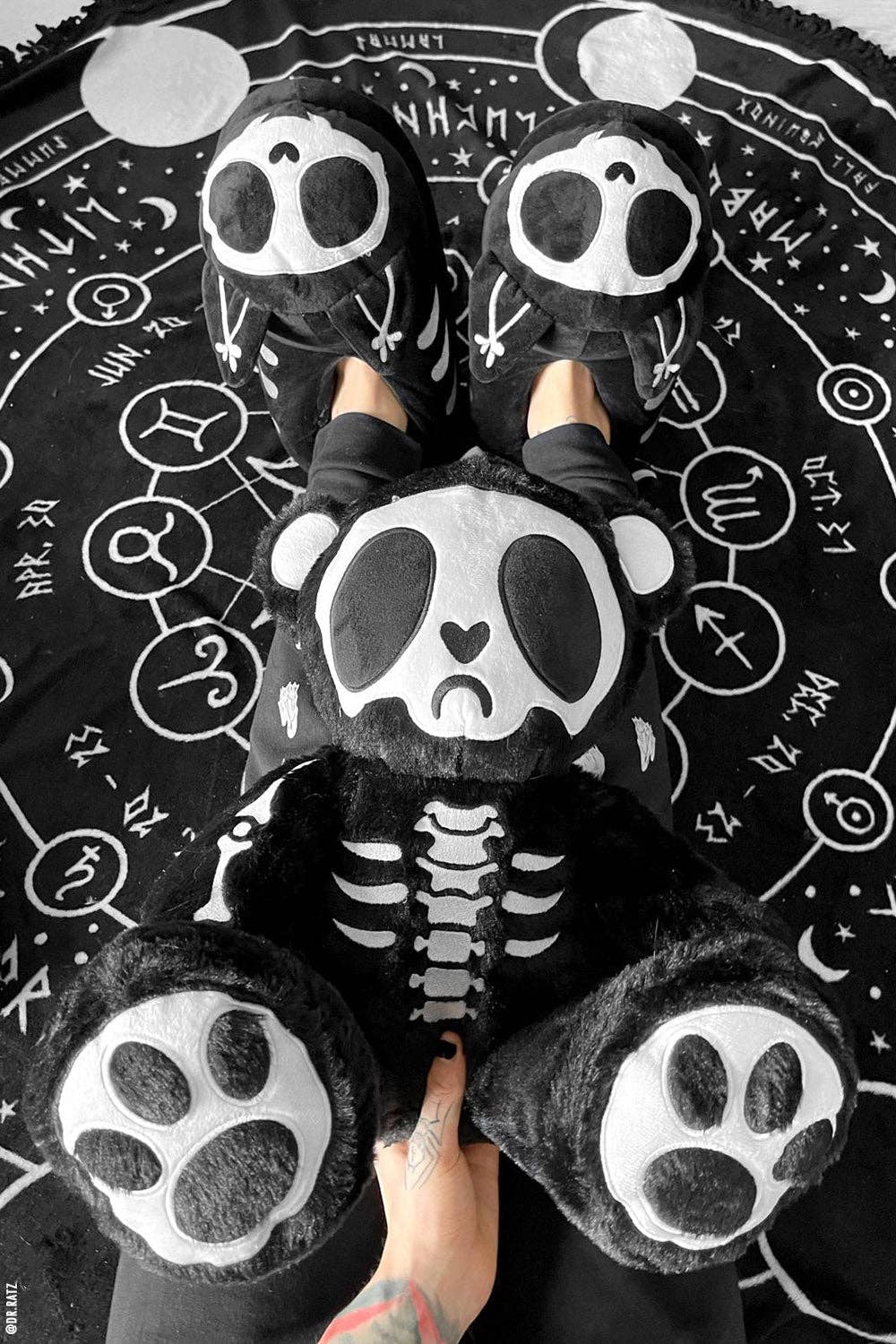 Skelekitty Slippers