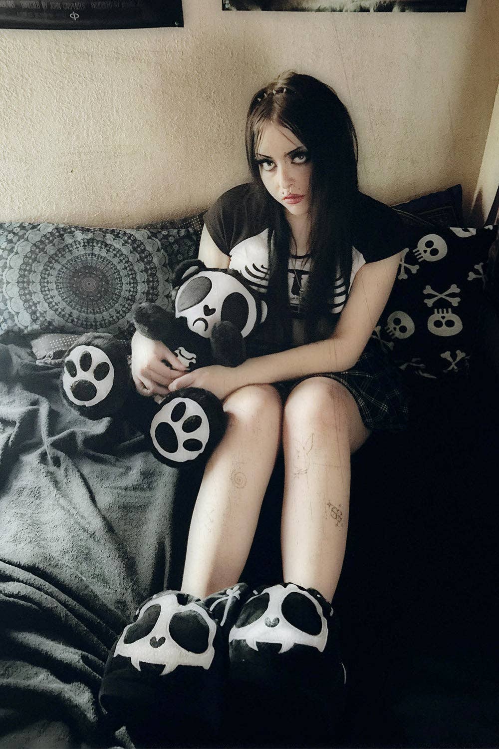 Skelekitty Slippers