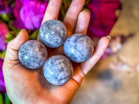 Fluorite Spheres Purple 1 1/2"