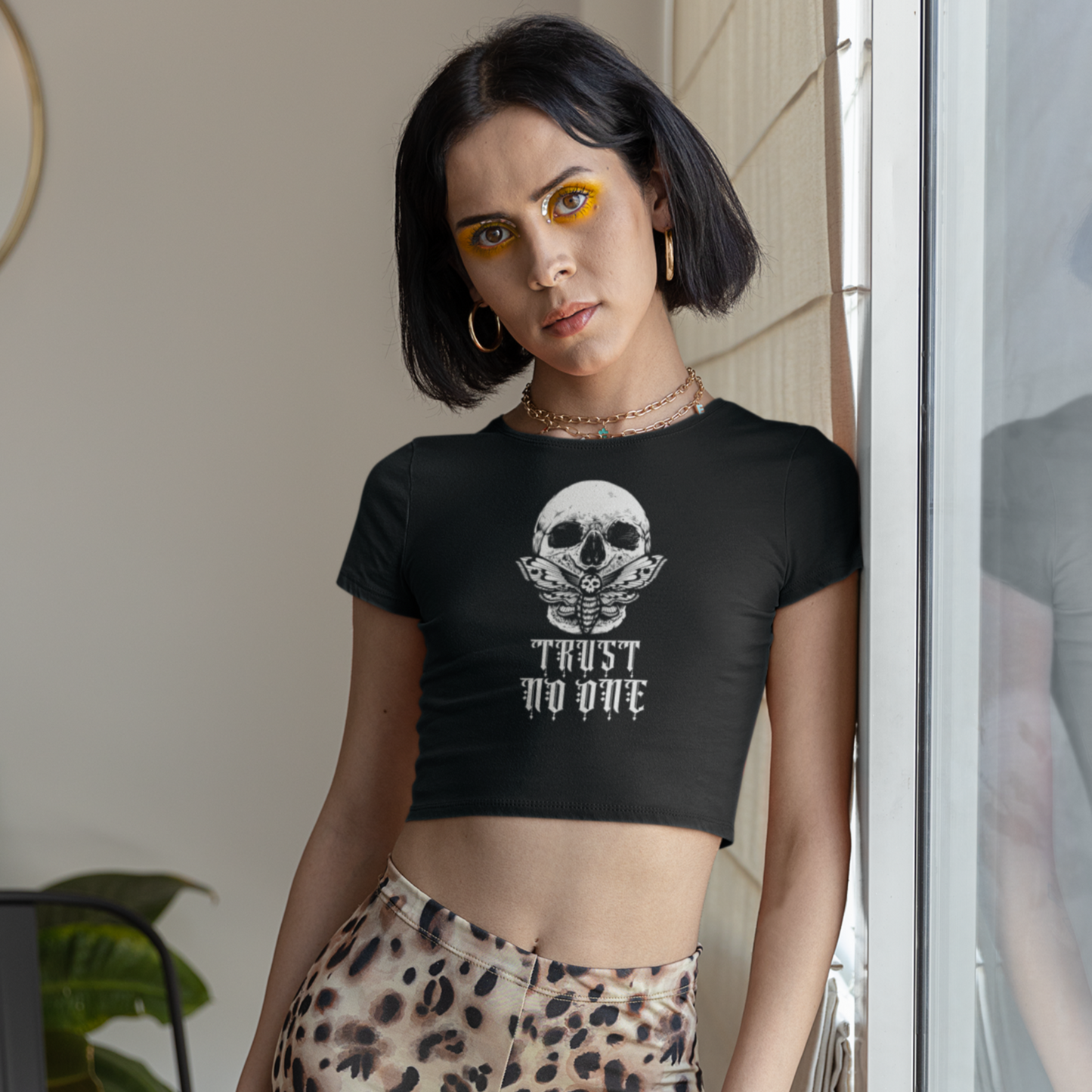 Trust No One Crop T-Shirt